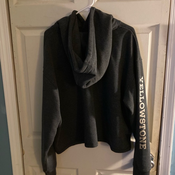 Yellowstone by Wrangler Ladies Dutton Ranch Cropped Sweatshirt Size XXL - Picture 12 of 13